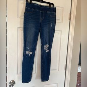 Old Navy denim. Style is Rockstar. Pull on. Size 4.